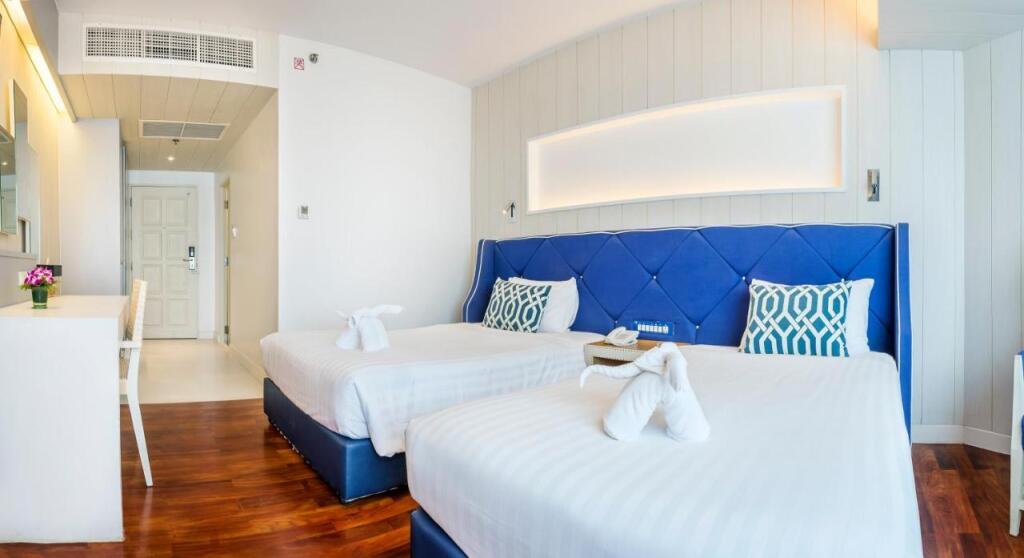 hotel image 12