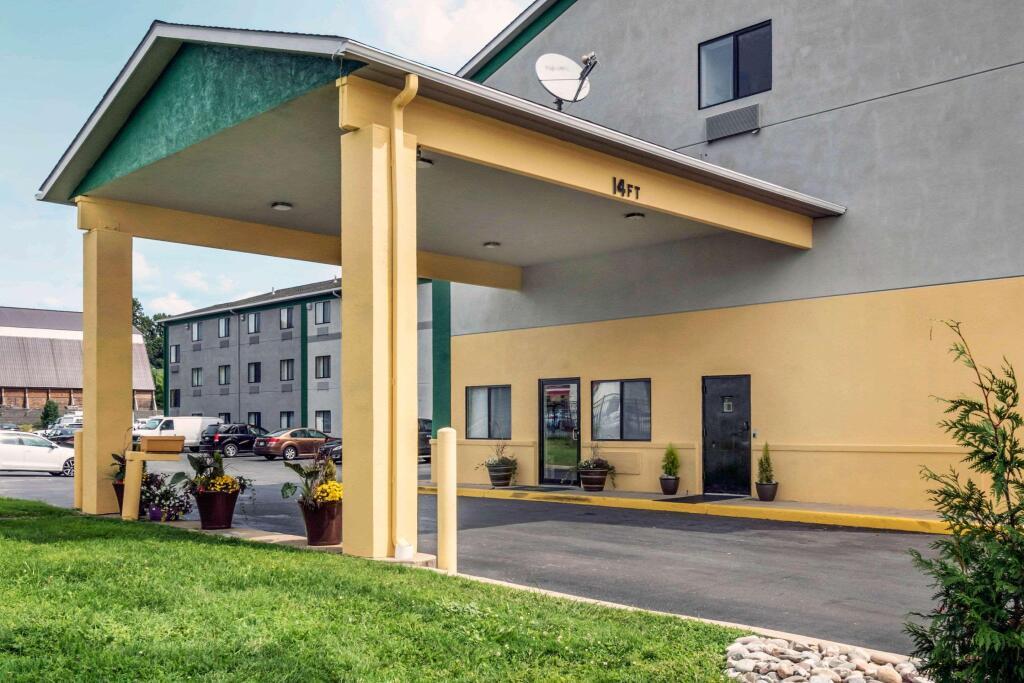 hotel image 9