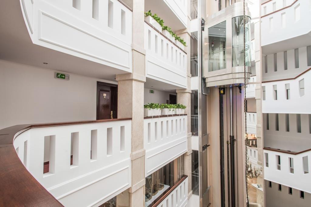hotel image 12