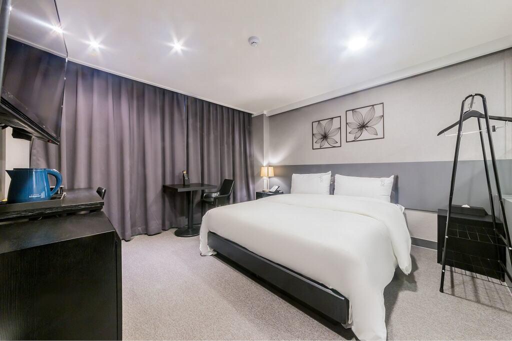 hotel image 10