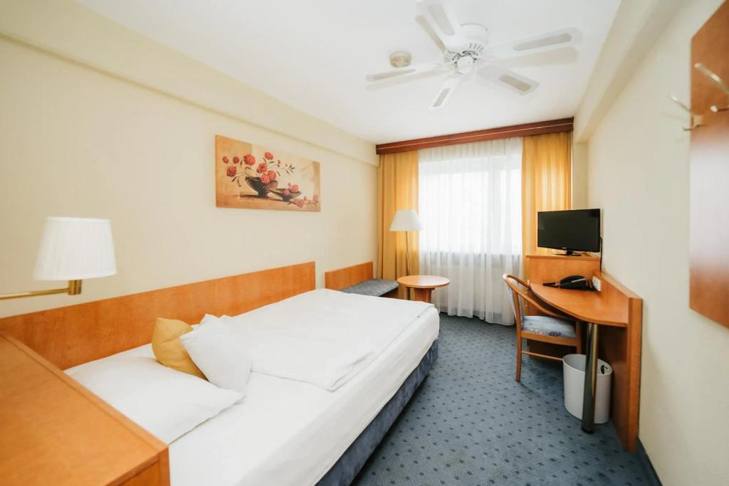 hotel image 48