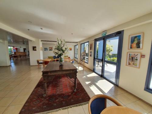 hotel image 16