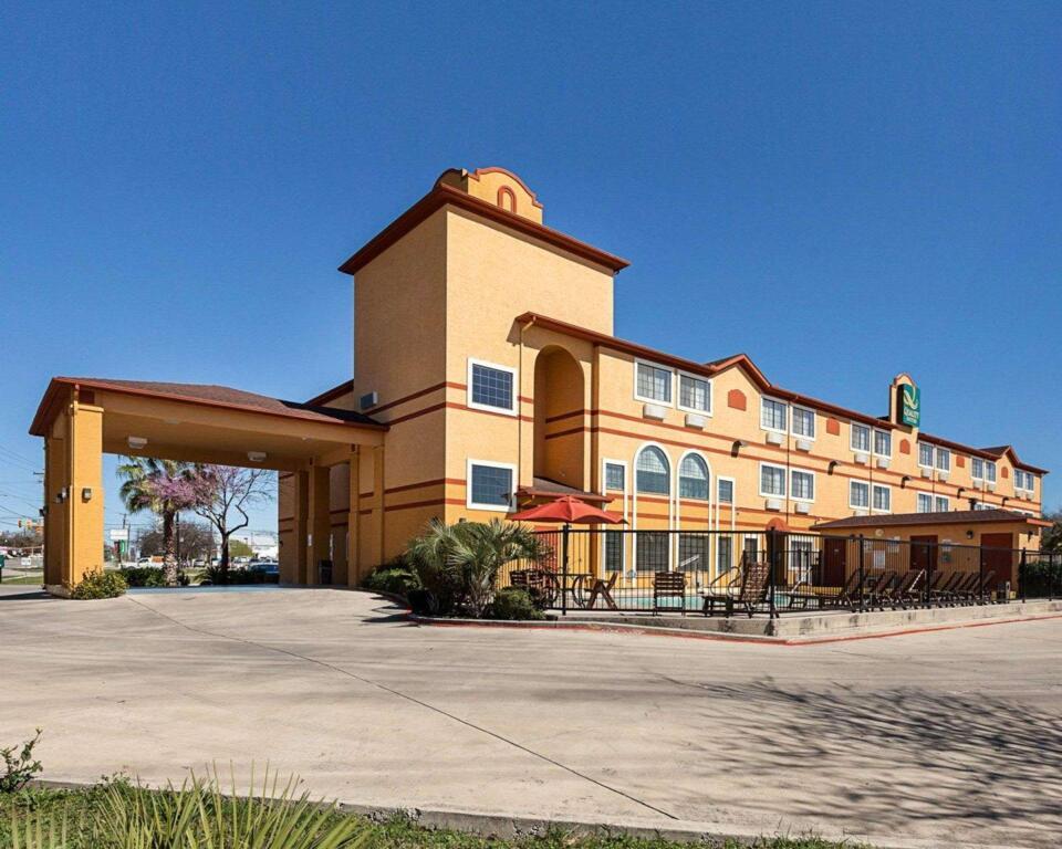 hotel image 32