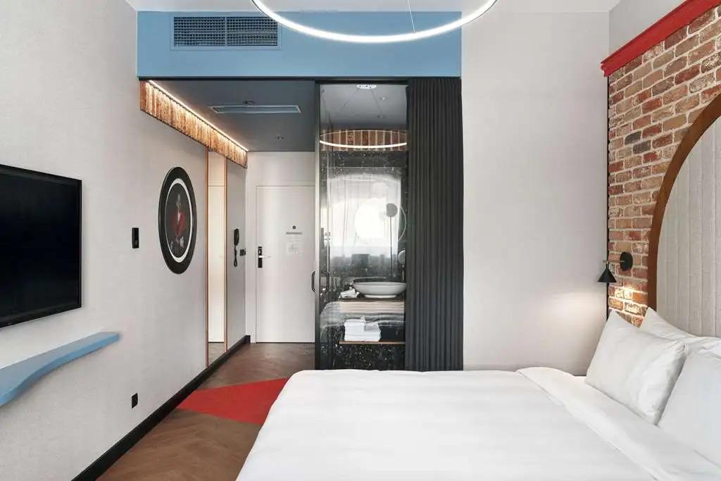 hotel image 16