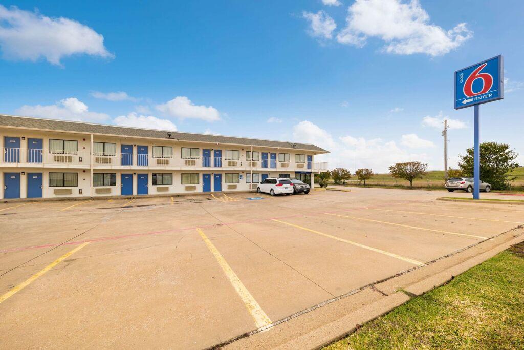hotel image 12