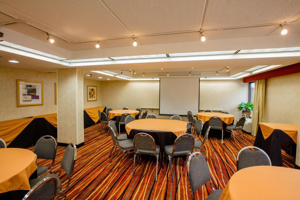 hotel image 12