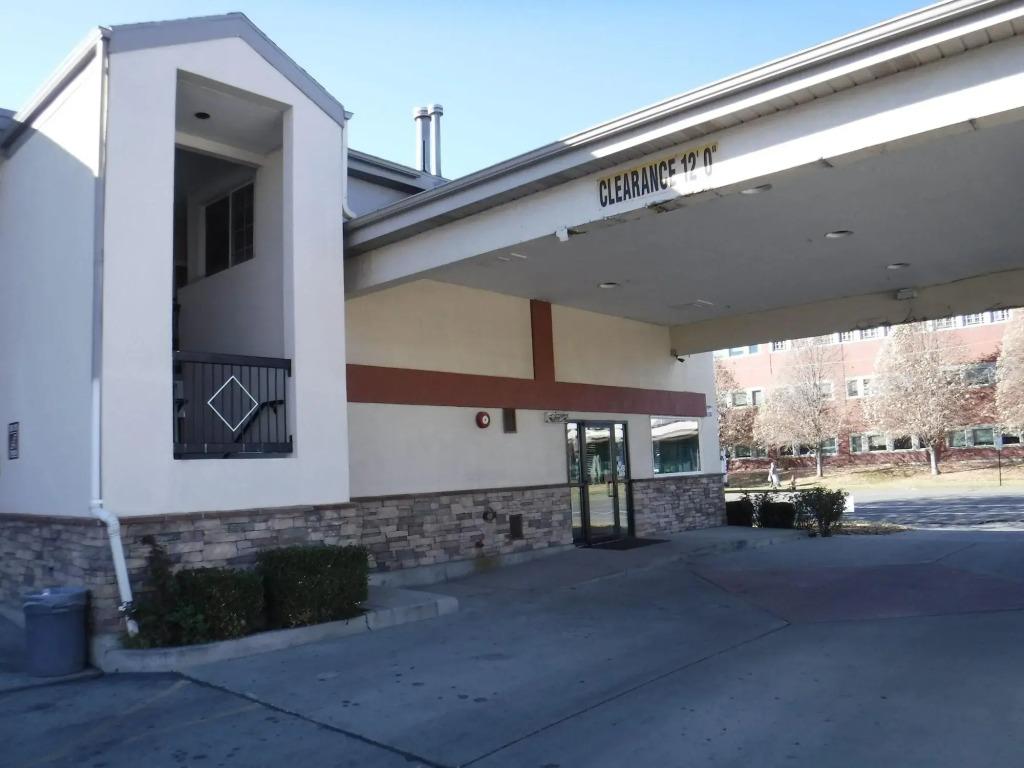 hotel image 13