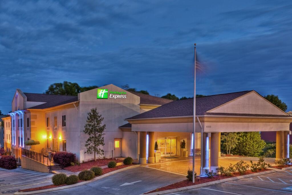 hotel image 9