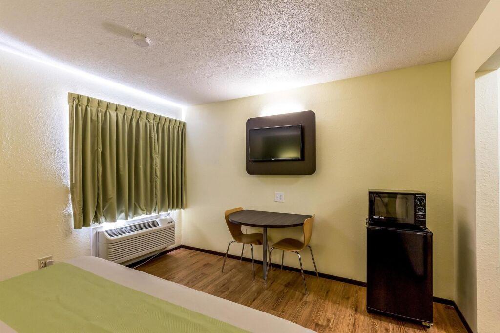 hotel image 13