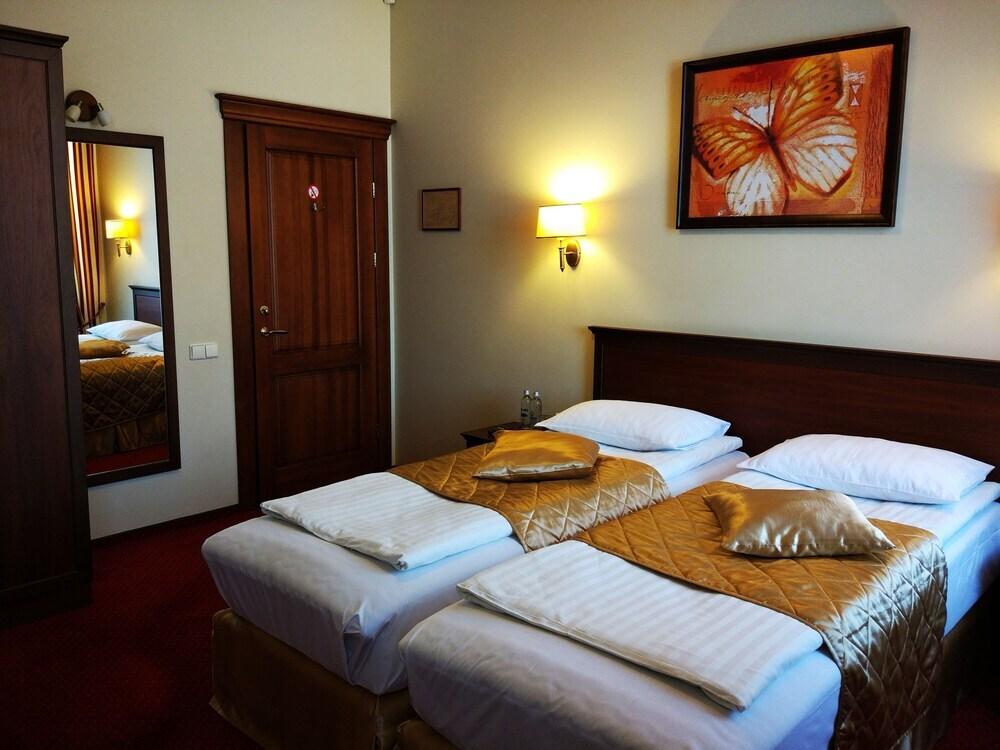 hotel image 11