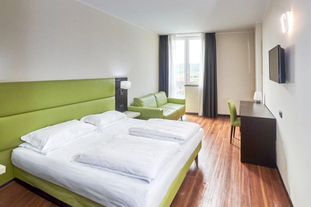 hotel image 16