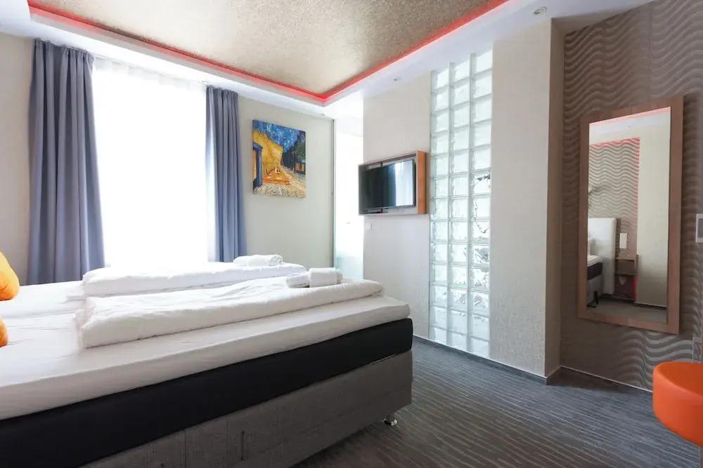 hotel image 13