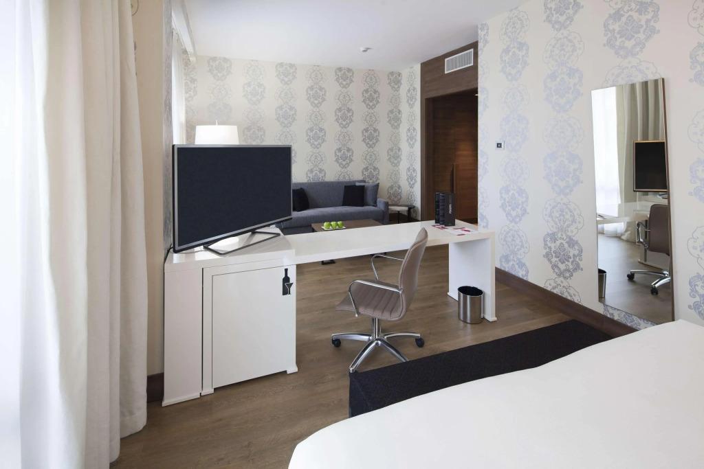 hotel image 9