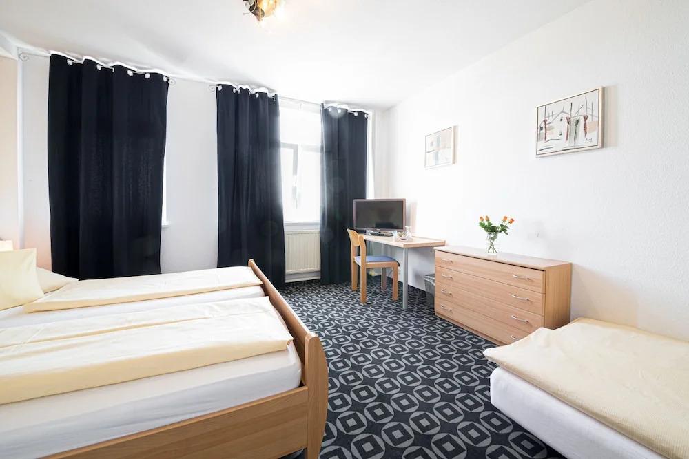 hotel image 13