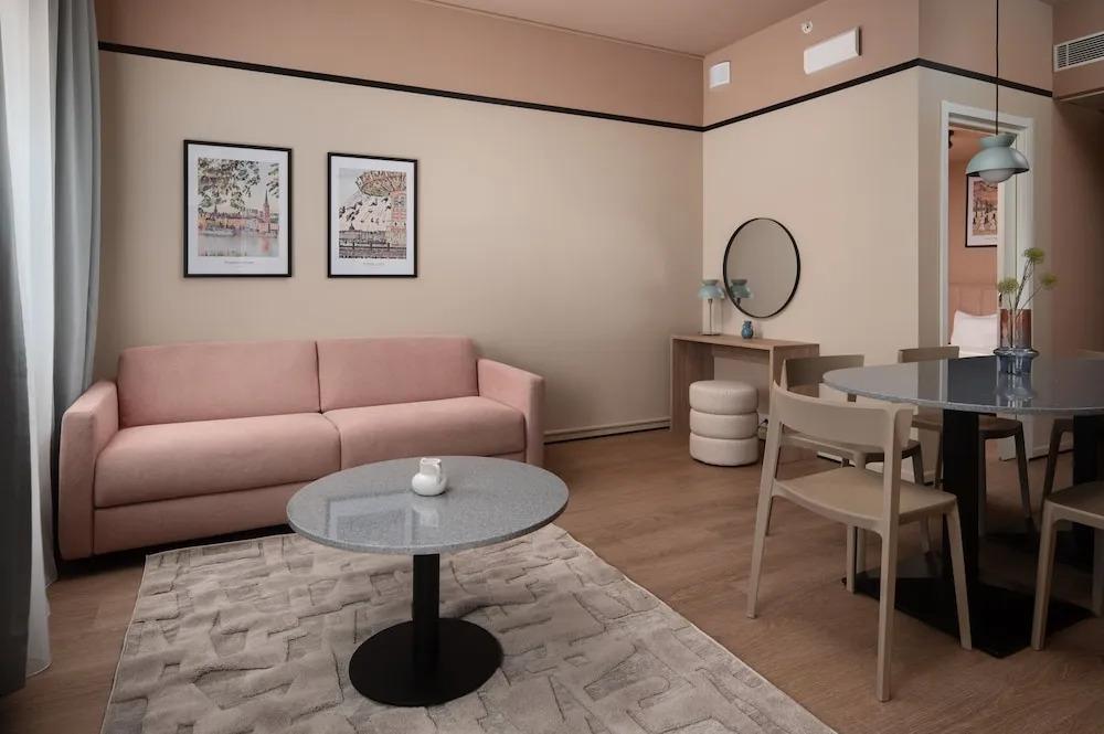 hotel image 16