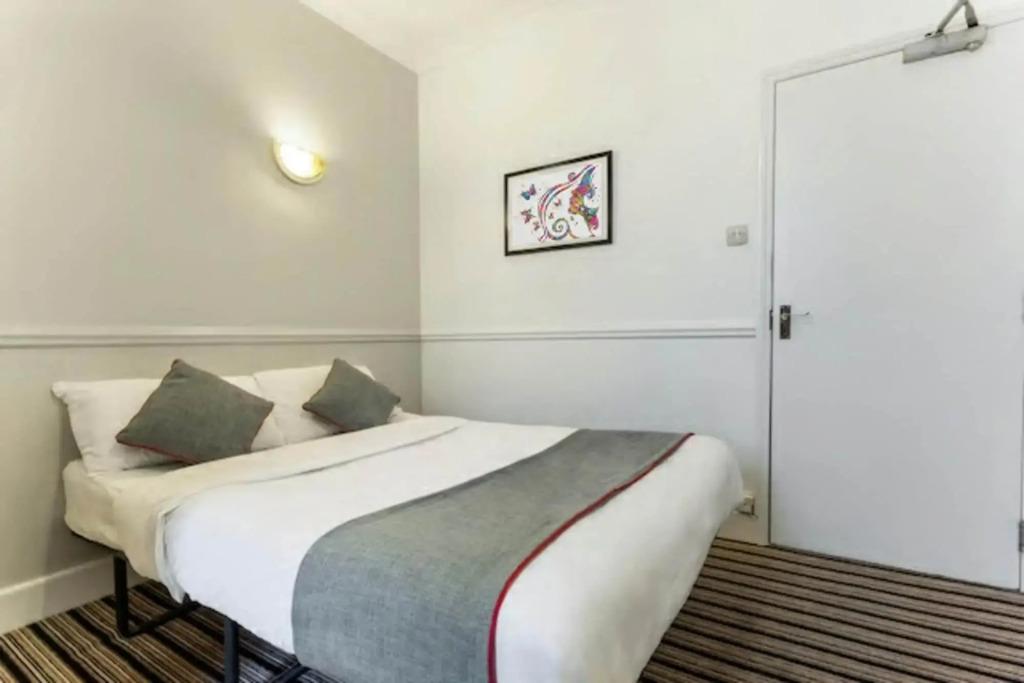 hotel image 9