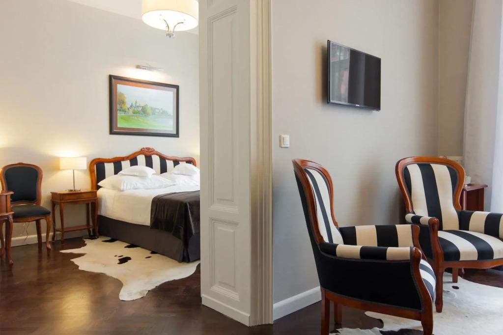 hotel image 11