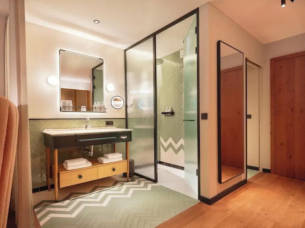 hotel image 13