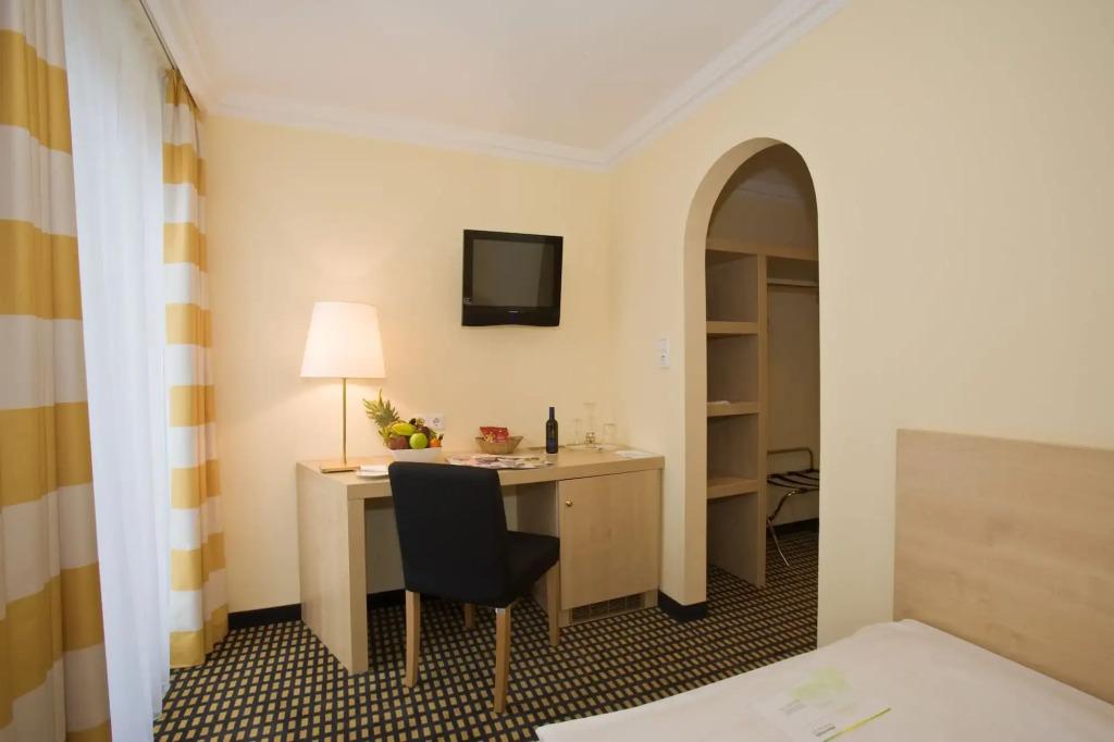hotel image 8