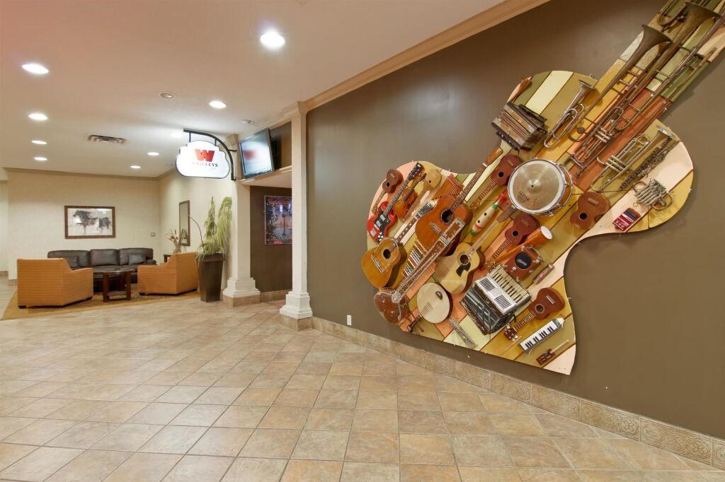 hotel image 16