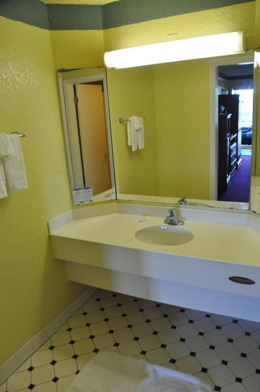 hotel image 12