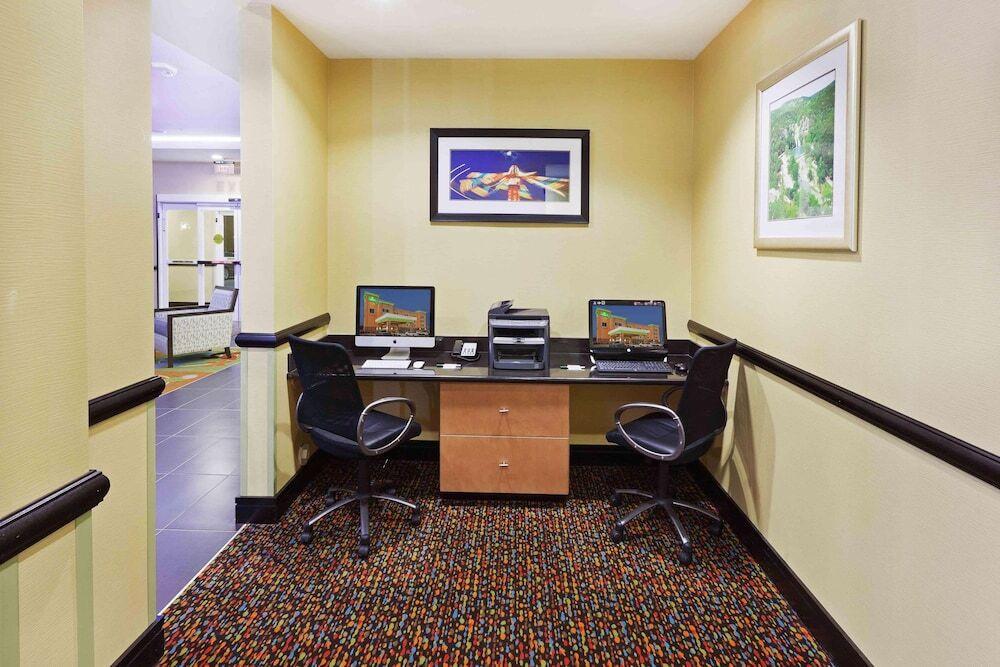 hotel image 9