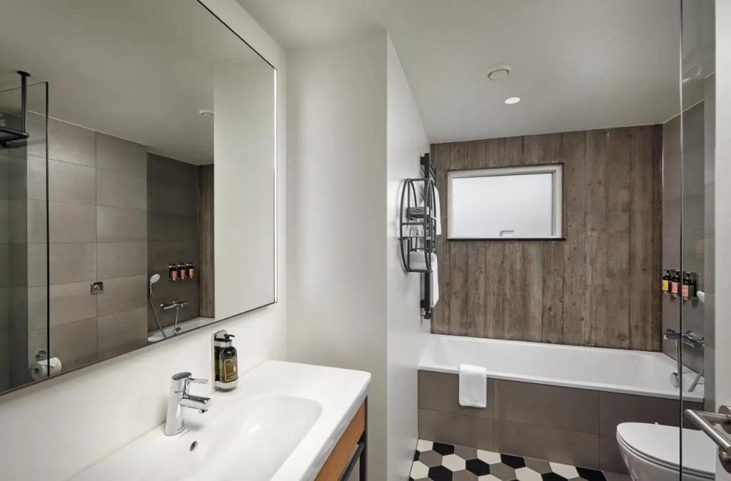 hotel image 12