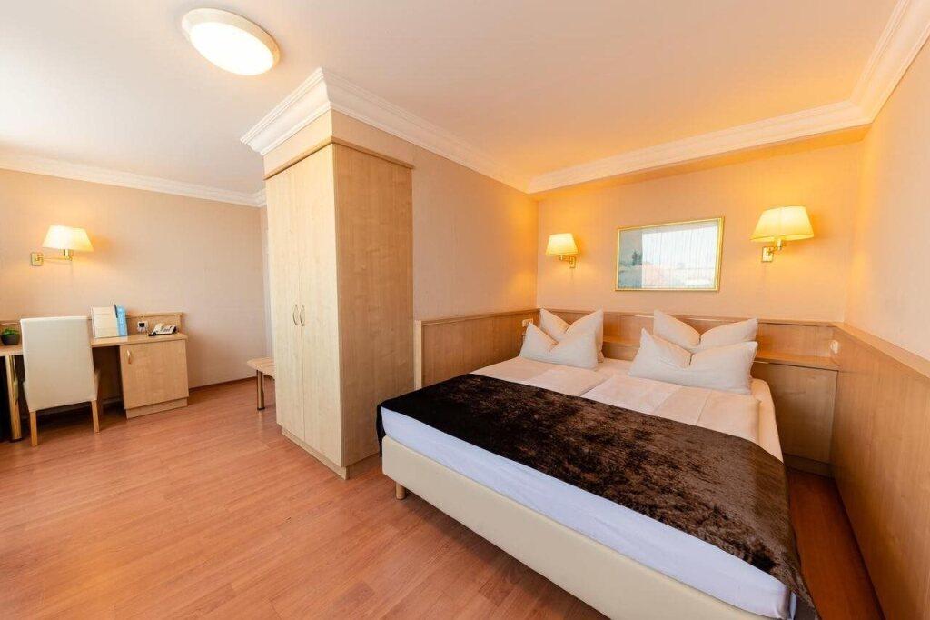 hotel image 16