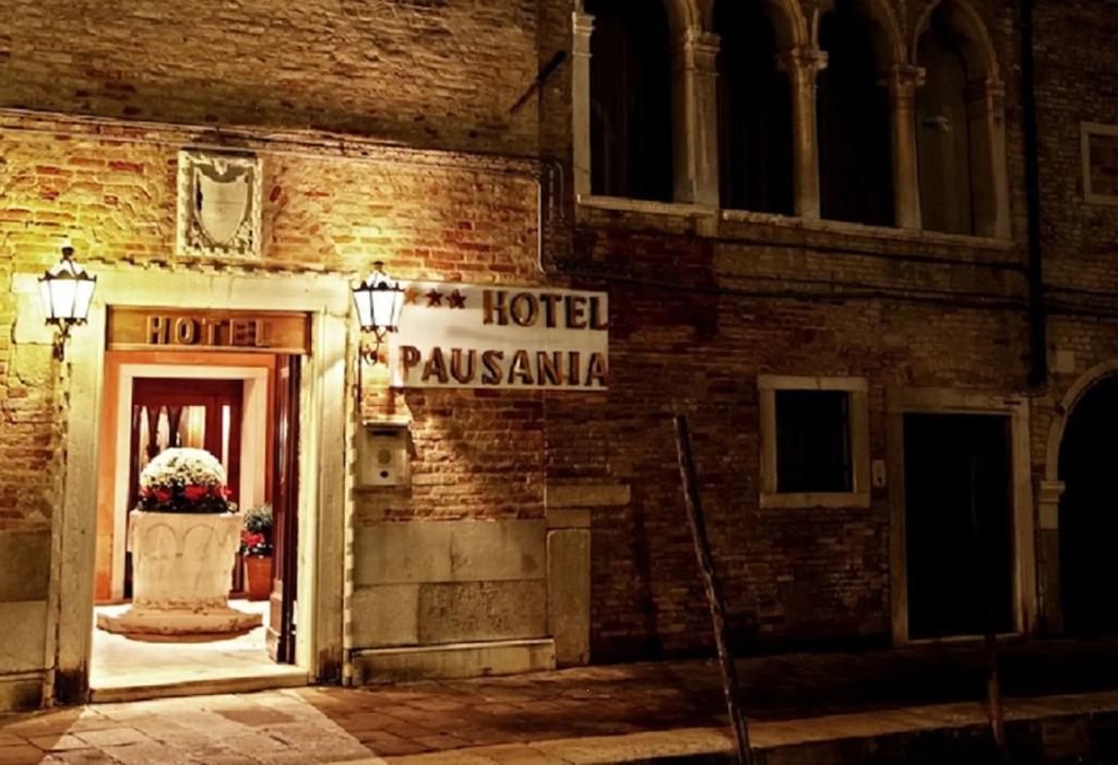 hotel image 12