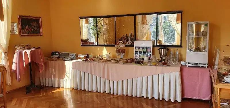 hotel image 12