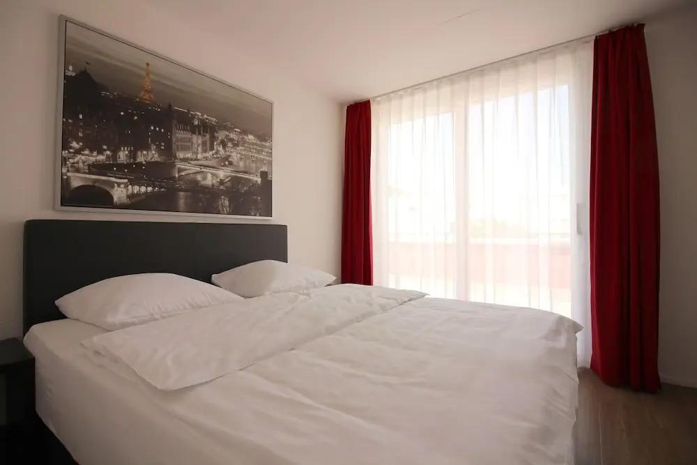 hotel image 10