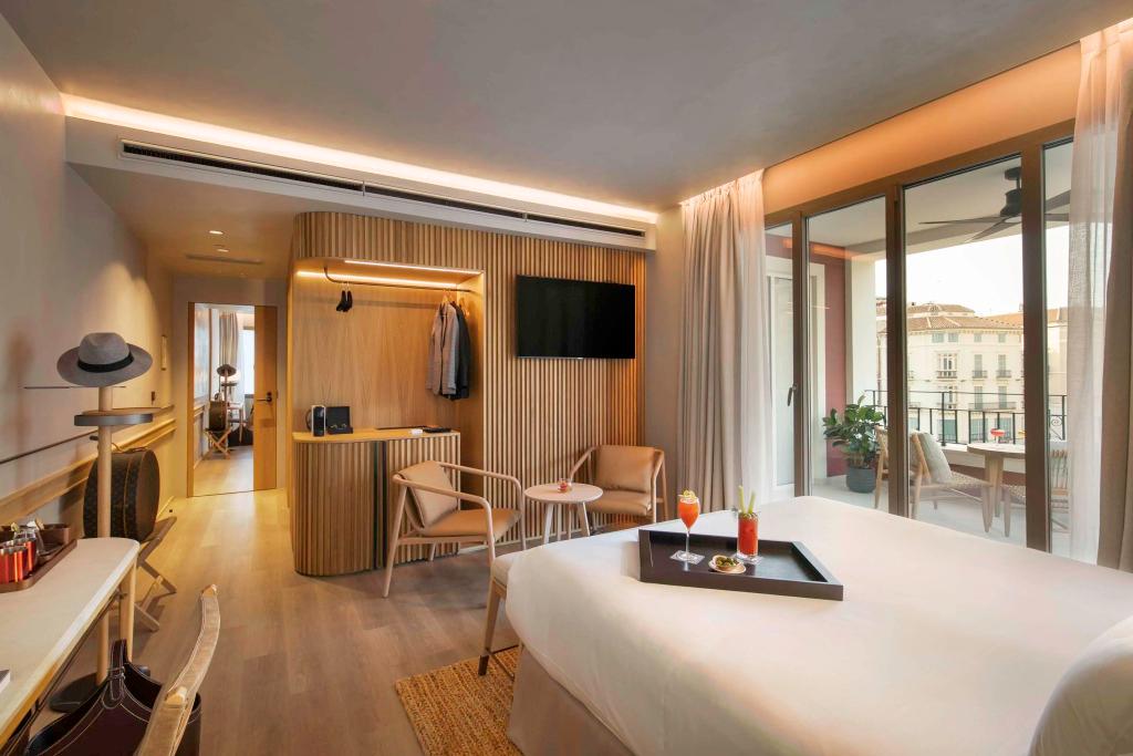 hotel image 8