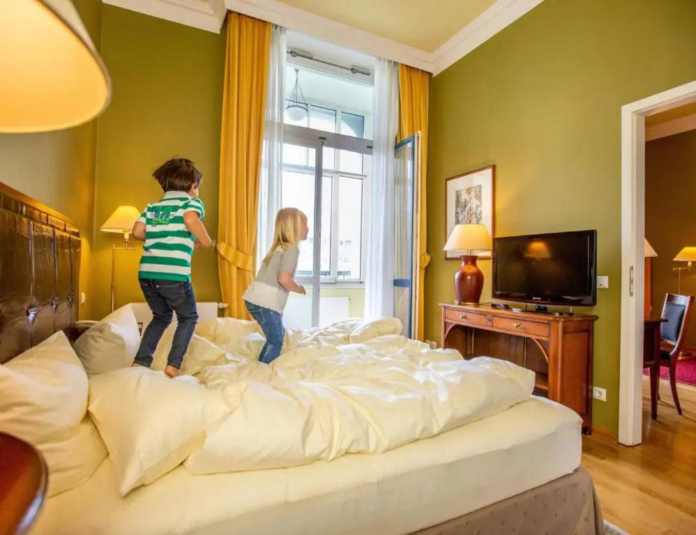 hotel image 12