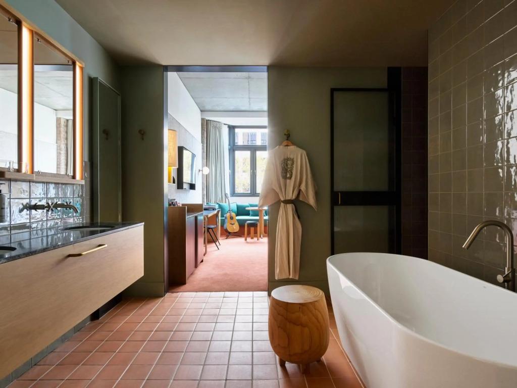 hotel image 5