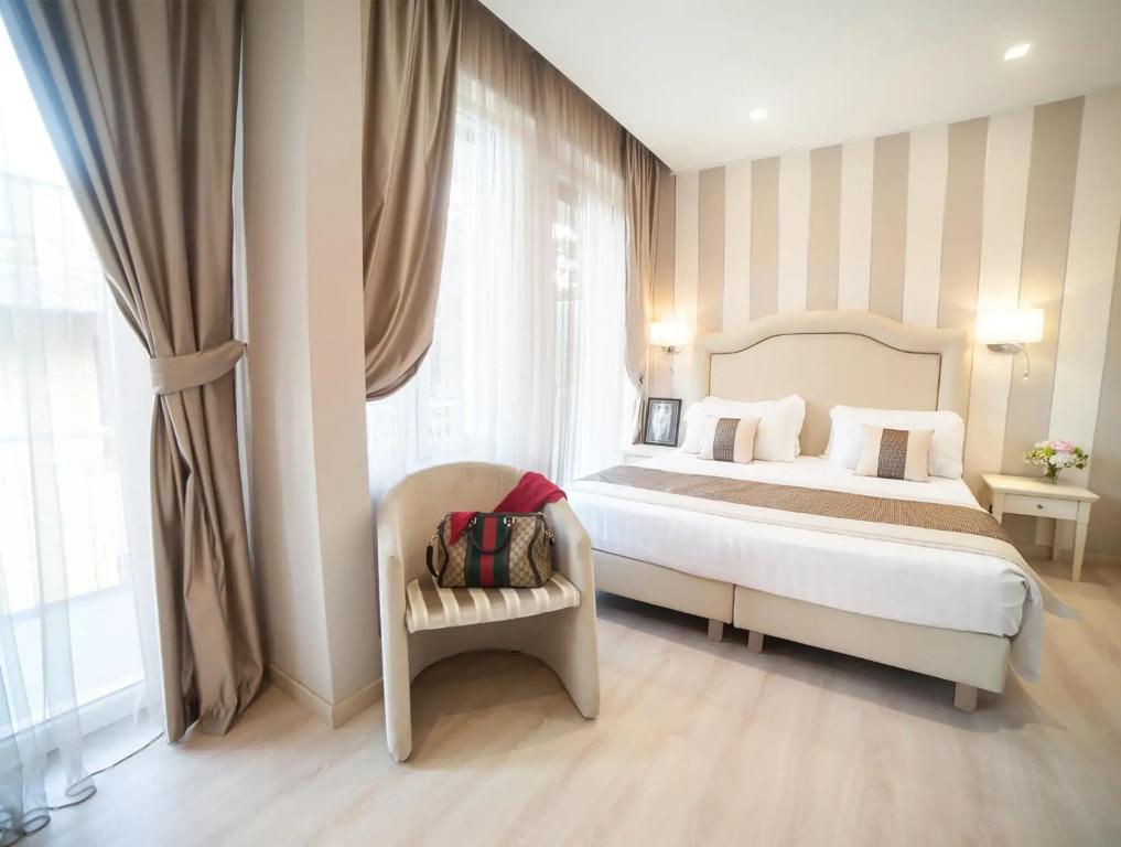 hotel image 12