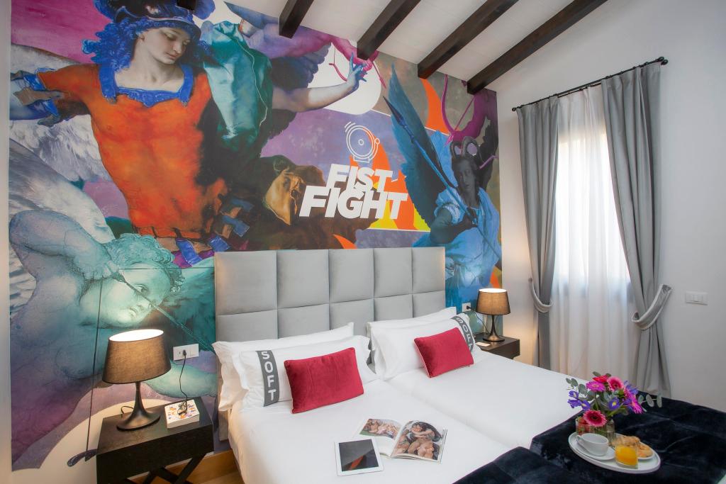 hotel image 12