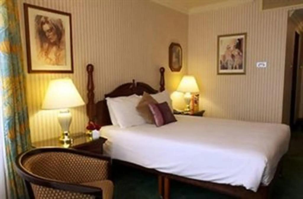 hotel image 13