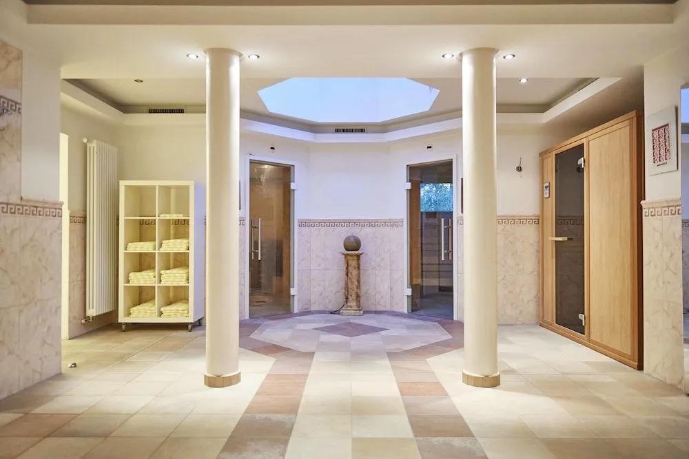 hotel image 12