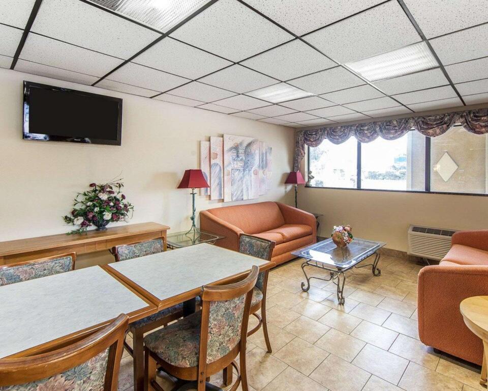 hotel image 11