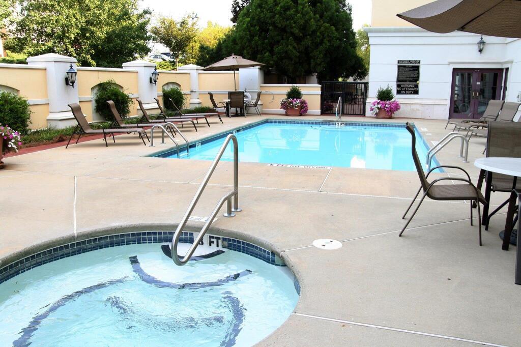 hotel image 10