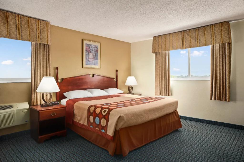hotel image 12