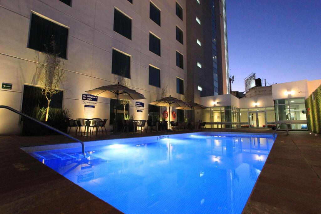 hotel image 10
