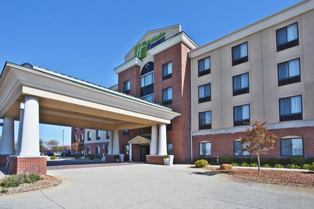 hotel image 16