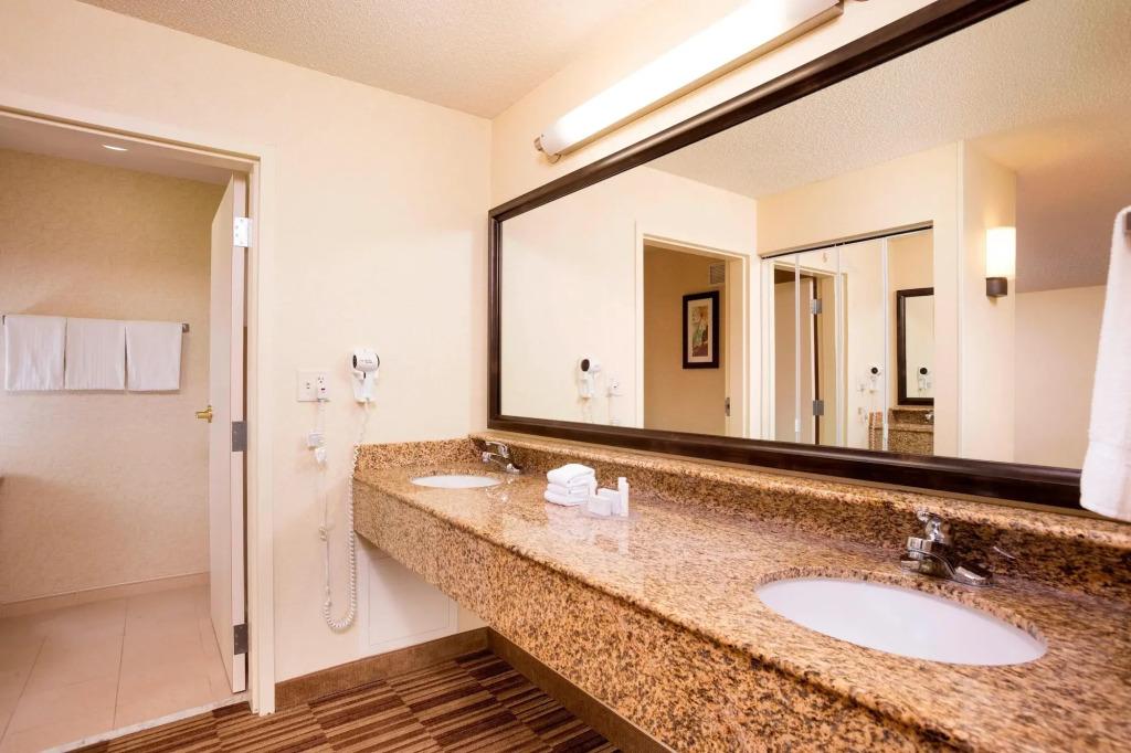 hotel image 16