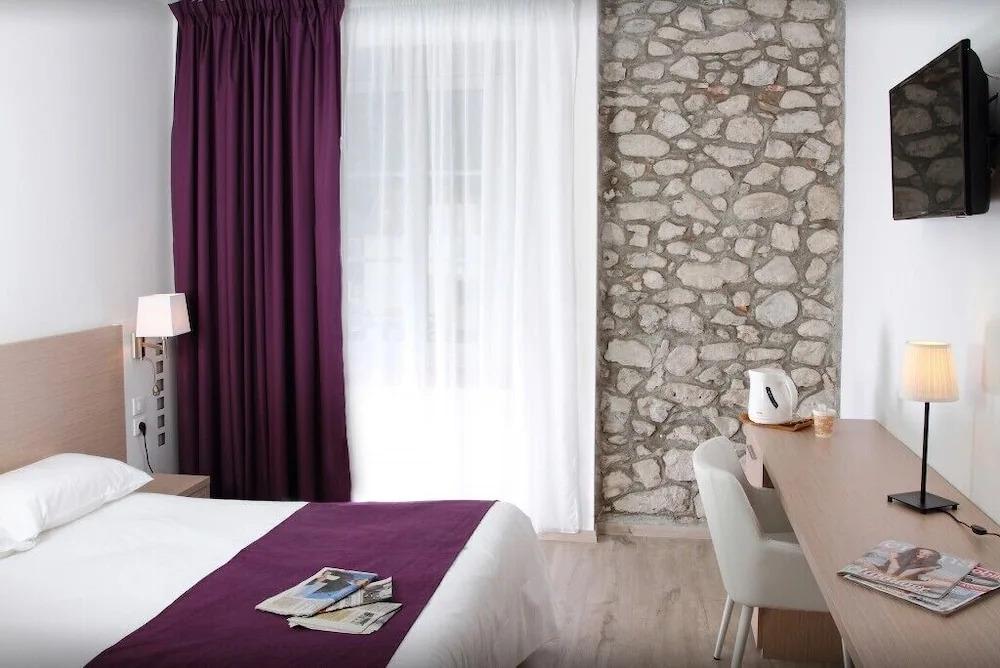 hotel image 12