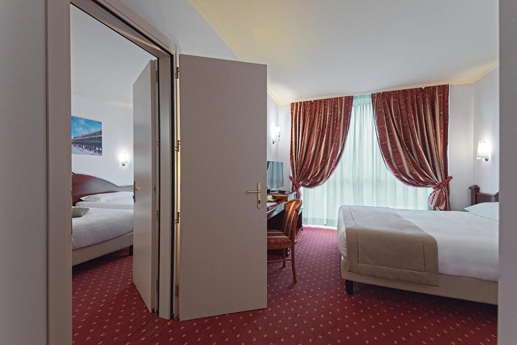 hotel image 10