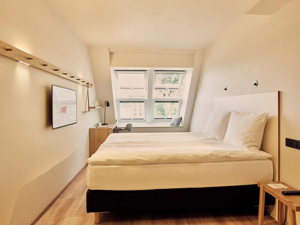 hotel image 13