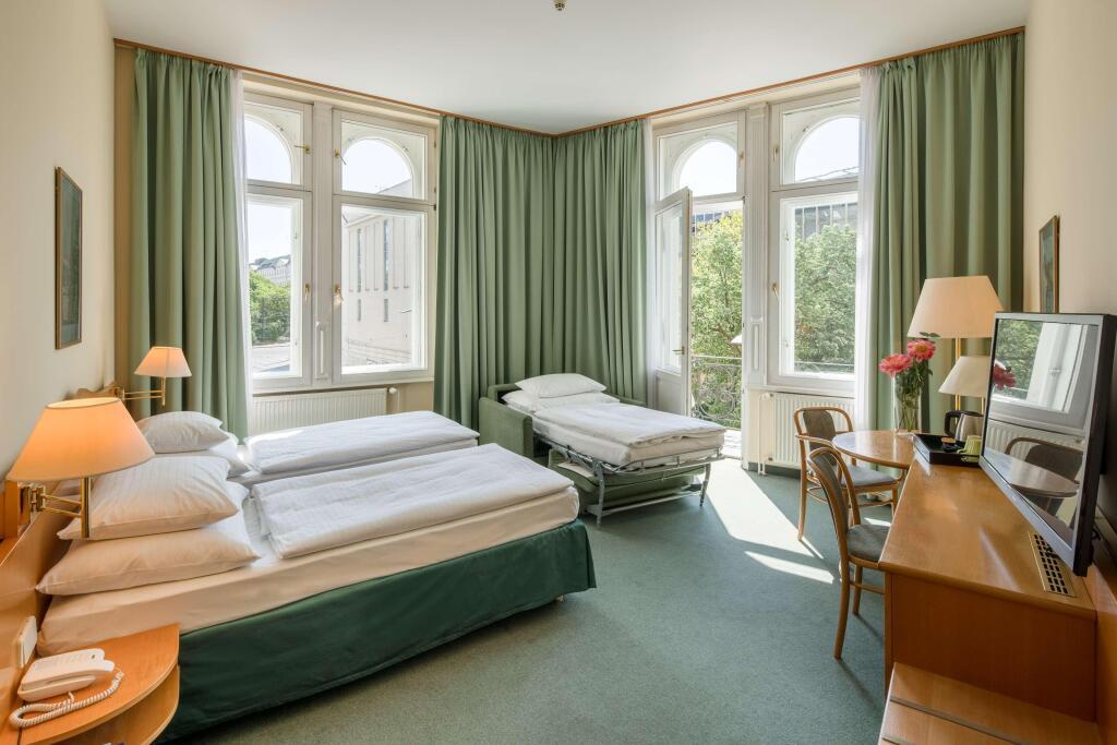hotel image 16