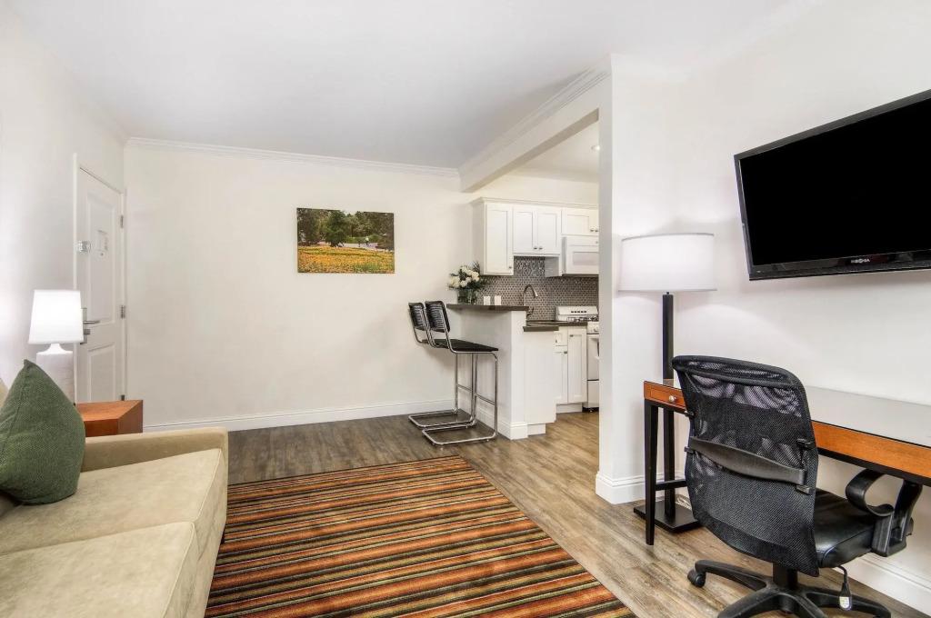 hotel image 36