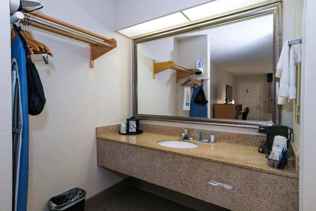 hotel image 16